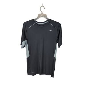 Nike Dri-Fit training T men's medium